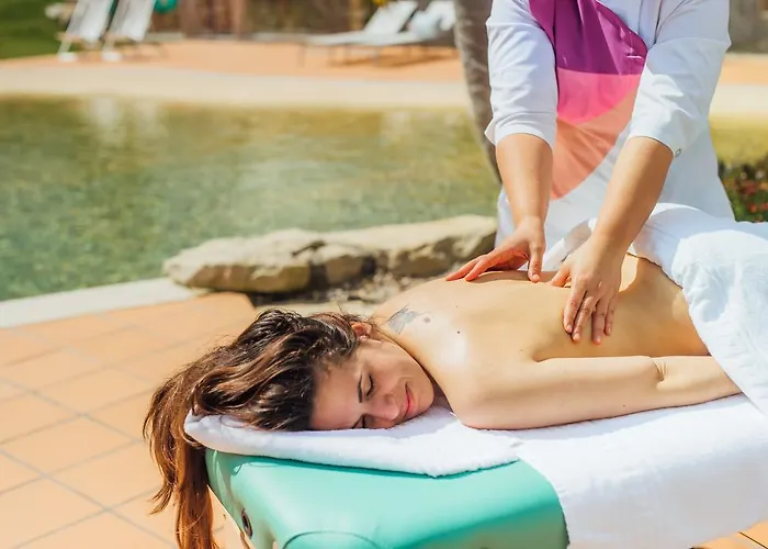 Lagoon Wellness Retreat (adults Only) アパートホテル 3*