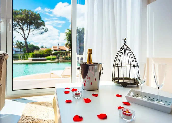 Lagoon Wellness Retreat (adults Only) アパートホテル 3*