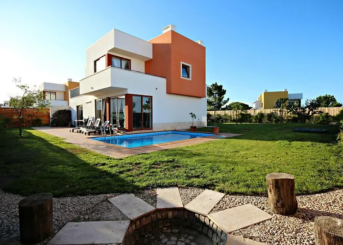 Lagoon Wellness Retreat (adults Only) オビドス