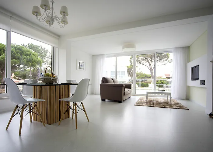 Lagoon Wellness Retreat (adults Only) アパートホテル 3*